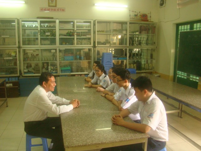 Quyết định thành lập đoàn đánh giá ngoài năm học 2014-2015